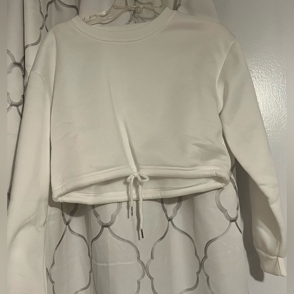 White crop style sweatshirt